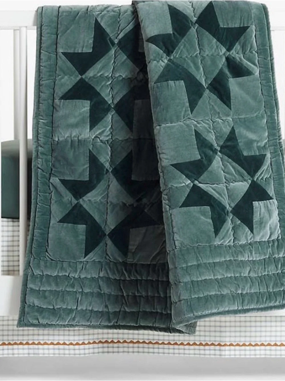 Crate & Barrel Velvet Pine Green Heritage Quilt and Pillow Sham - Twin